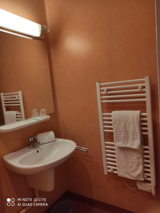 Hostellerie Charles De Foucauld Viviers Exteriör bild