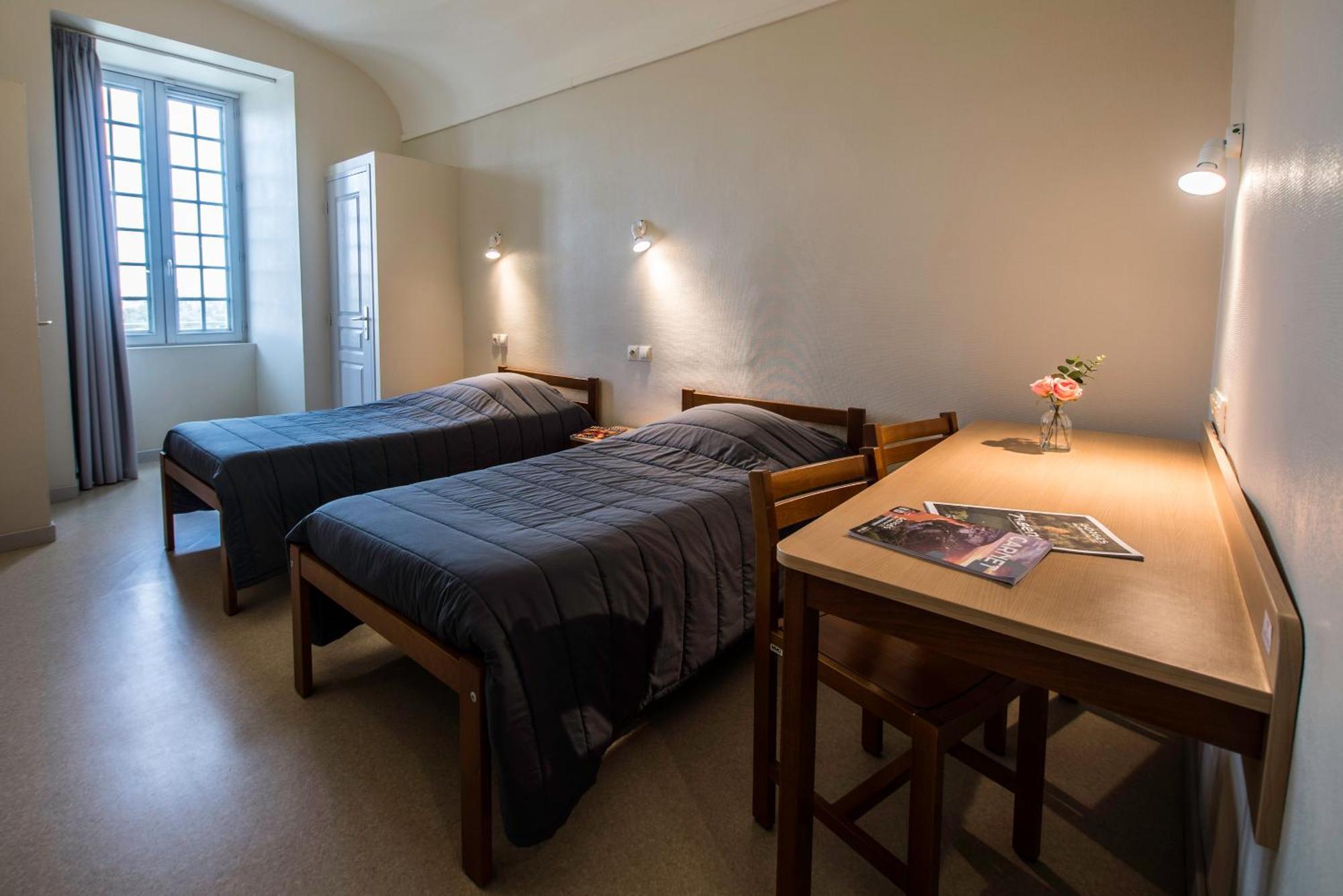 Hostellerie Charles De Foucauld Viviers Exteriör bild